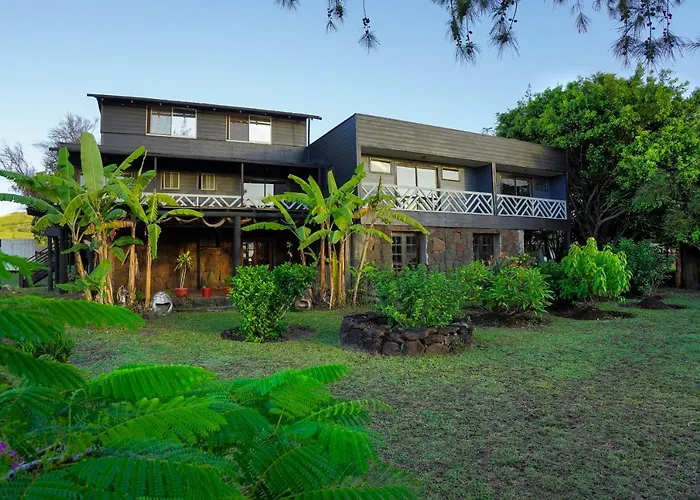 Hotel Uka Mana