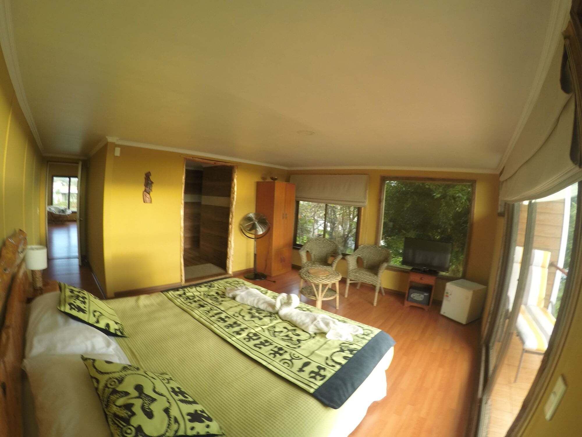 Hotel Uka Mana
